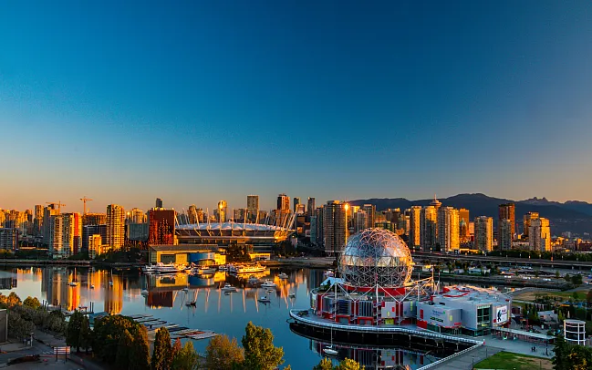 The Ultimate Guide to Exploring Canada - From Coast to Coast