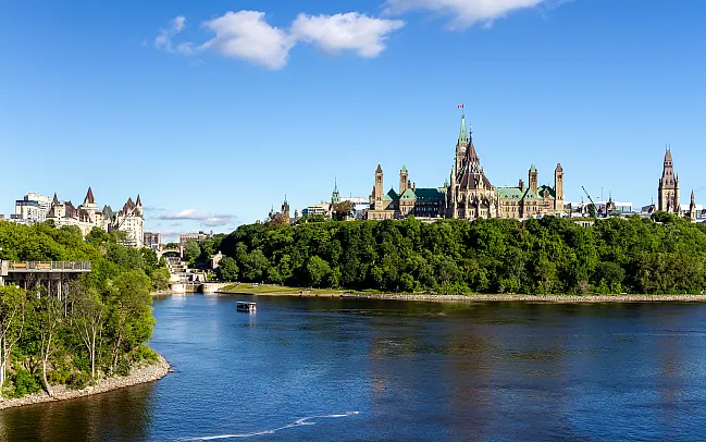 The Ultimate Guide to Exploring Canada - From Coast to Coast
