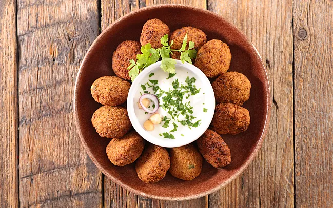 A Food Lover's Guide to Middle Eastern Cuisine