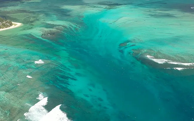 The Story Behind Mauritius’ Stunning Underwater Waterfall
