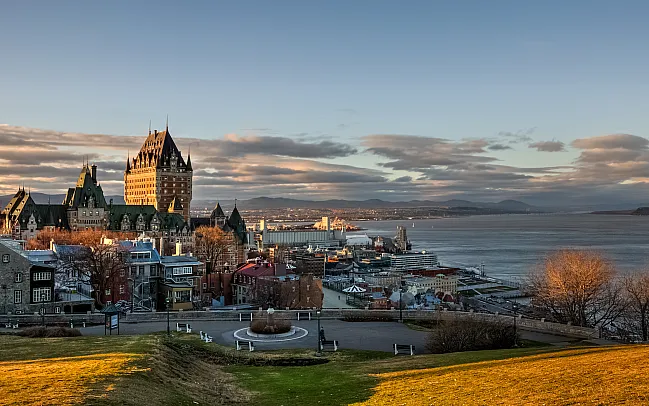 Top 8 Must-Visit Destinations in Canada