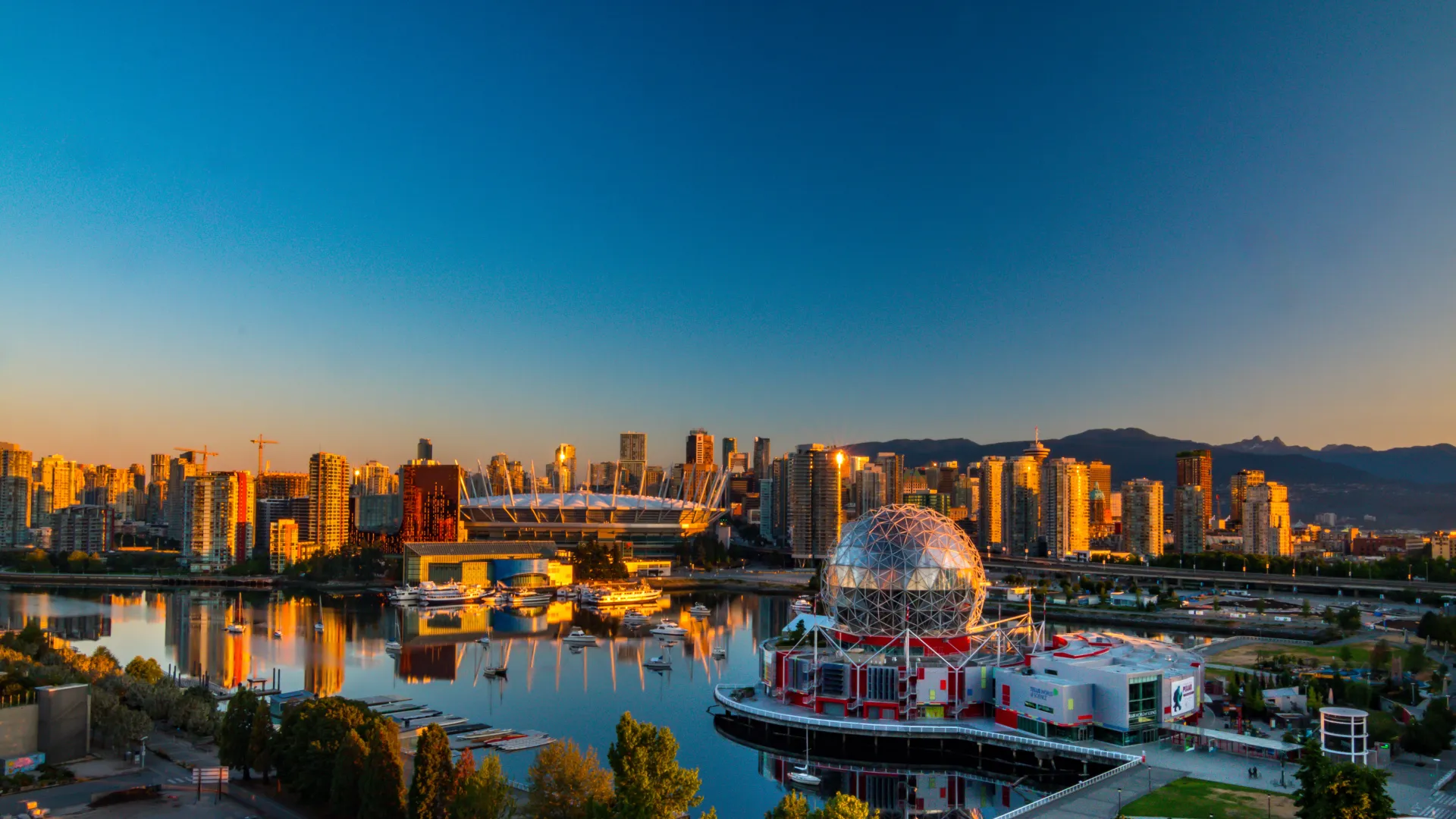 Top 8 must-visit destinations in canada