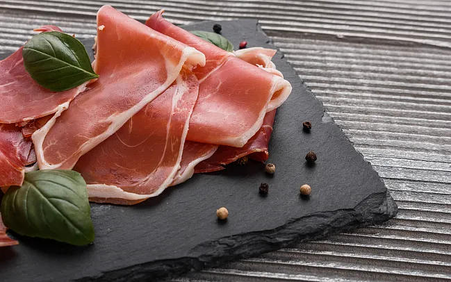 A Foodie's Guide to Italy- Must-Try Dishes