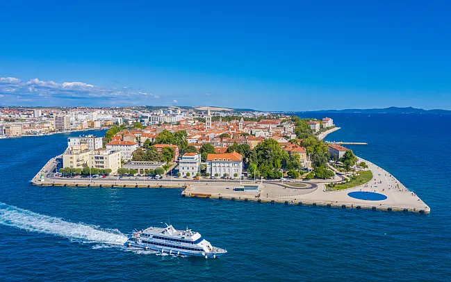 Croatia's Coastal Charms-Exploring the Best Beaches and Seaside Towns
