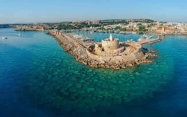 Exploring the Beautiful Islands of Greece