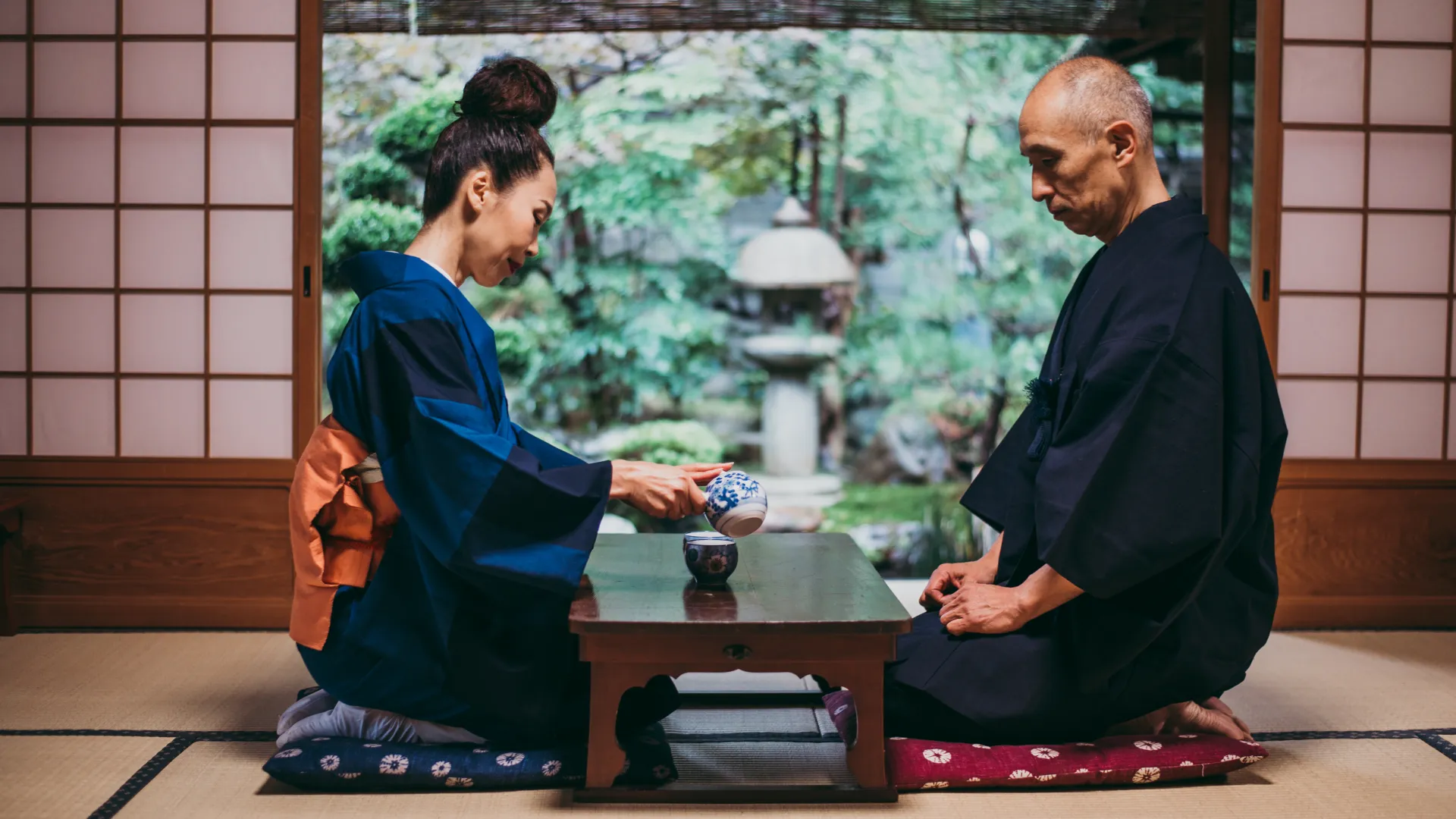 A complete guide to japanese etiquette