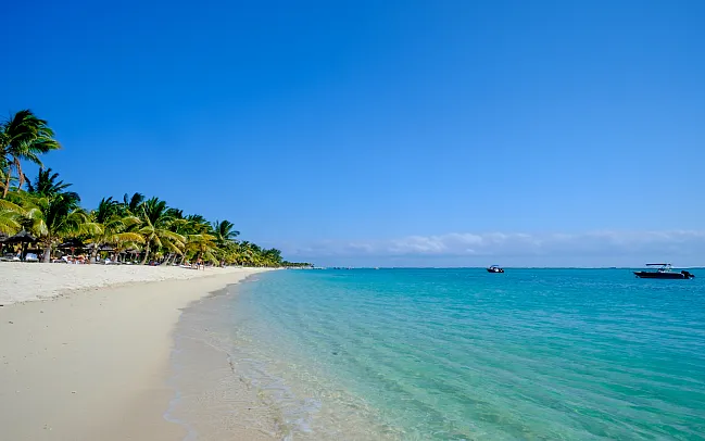 Exploring the stunning beaches of Mauritius