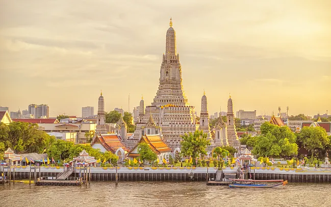 Must-Visit Temples in Bangkok, Thailand