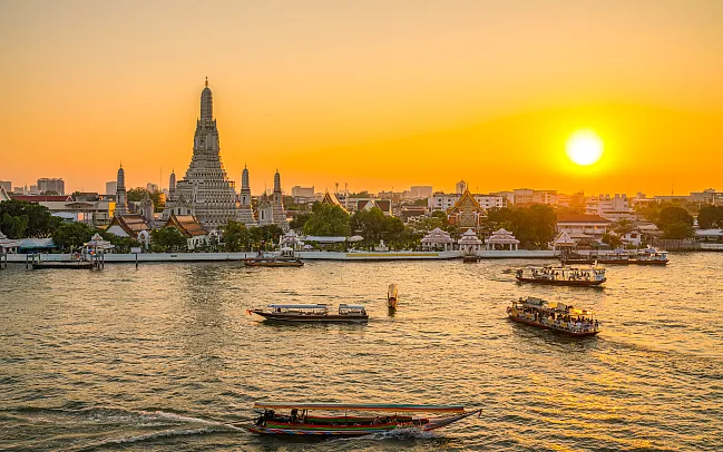 Must-Visit Temples in Bangkok, Thailand