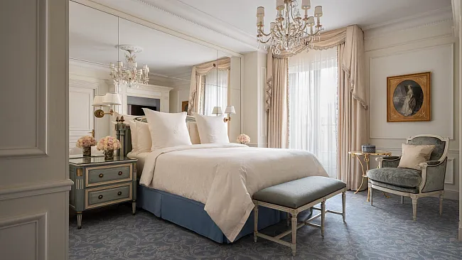 Four Seasons Hotel George V, Paris