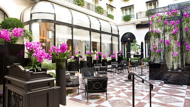 Four Seasons Hotel George V, Paris