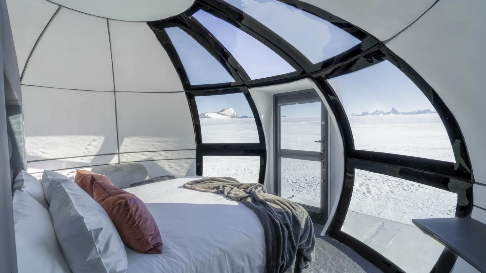 Echo camp, antarctica