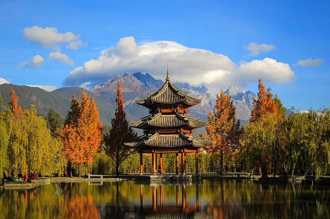 Banyan Tree Lijiang