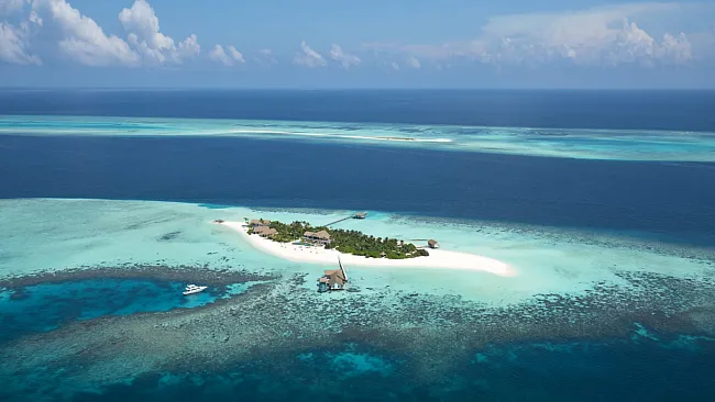 Four Seasons Private Island Maldives at Voavah