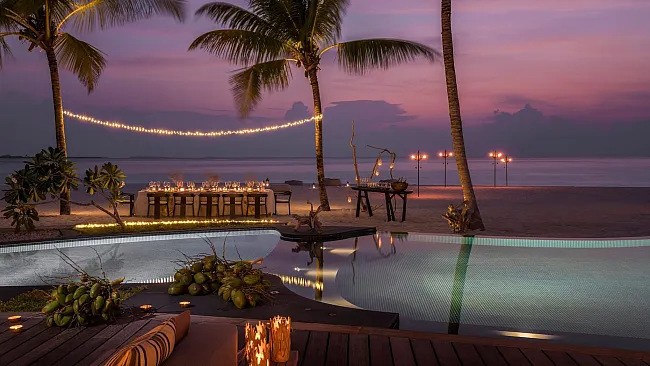 Four Seasons Private Island Maldives at Voavah
