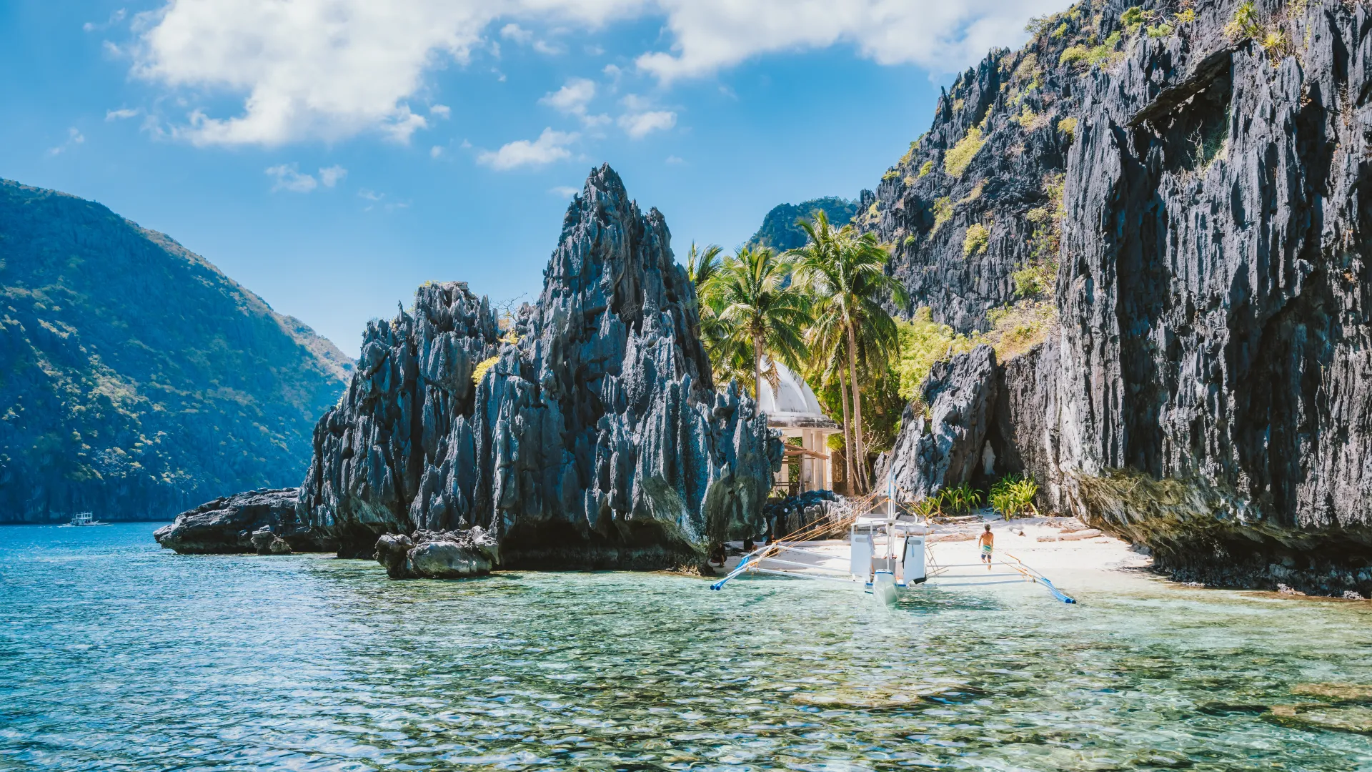 Tropical paradise getaway in the philippines